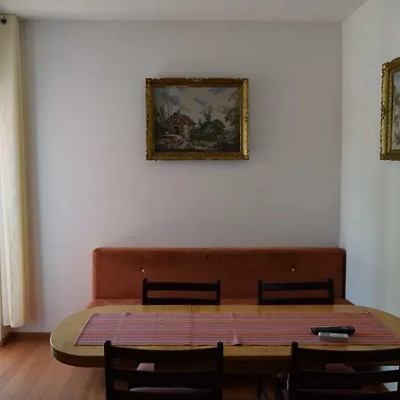 Quarto em Acomodações Particulares Diana