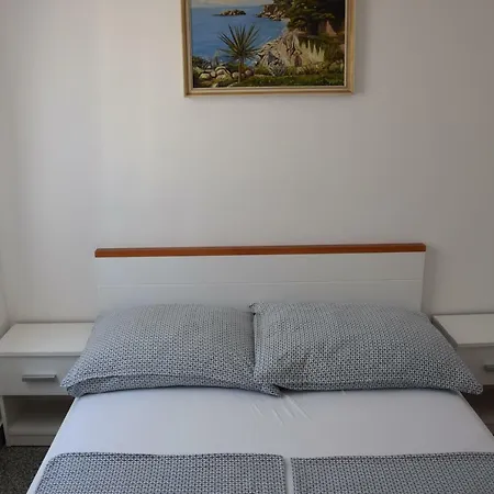 Quarto em Acomodações Particulares Diana