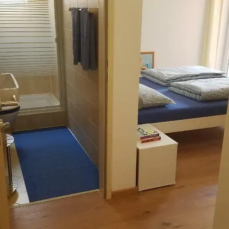 Habitación en casa particular Diana *